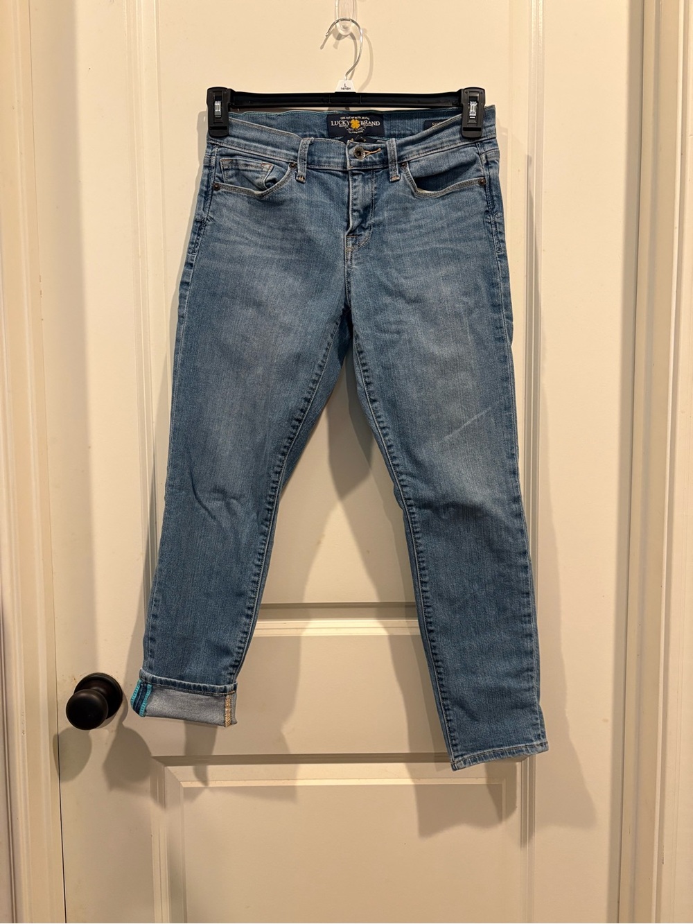 Lucky Brand Women’s Light Blue Mid-Rise Jeans Capris size 4
